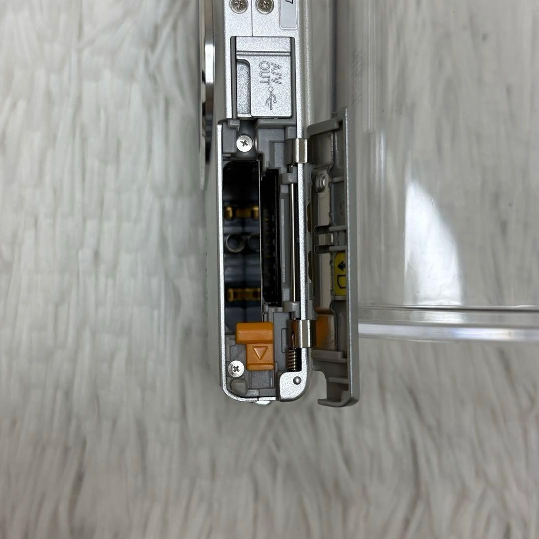 美品　Nikon カメラ　COOLPIX S200 充電器　箱　コンデジ　動作品