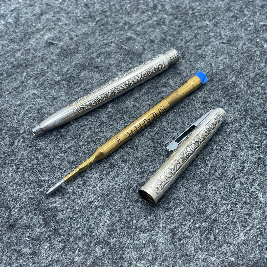 PE1217□SHEAFFER クリップノック式 ボールペン シルバー 葡萄柄