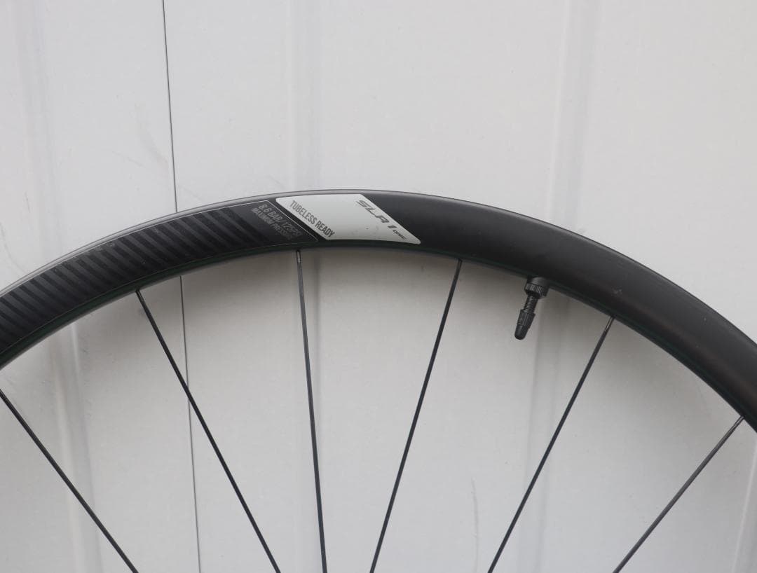 ジャイアント SLR-1 カーボンホイール　前後セット