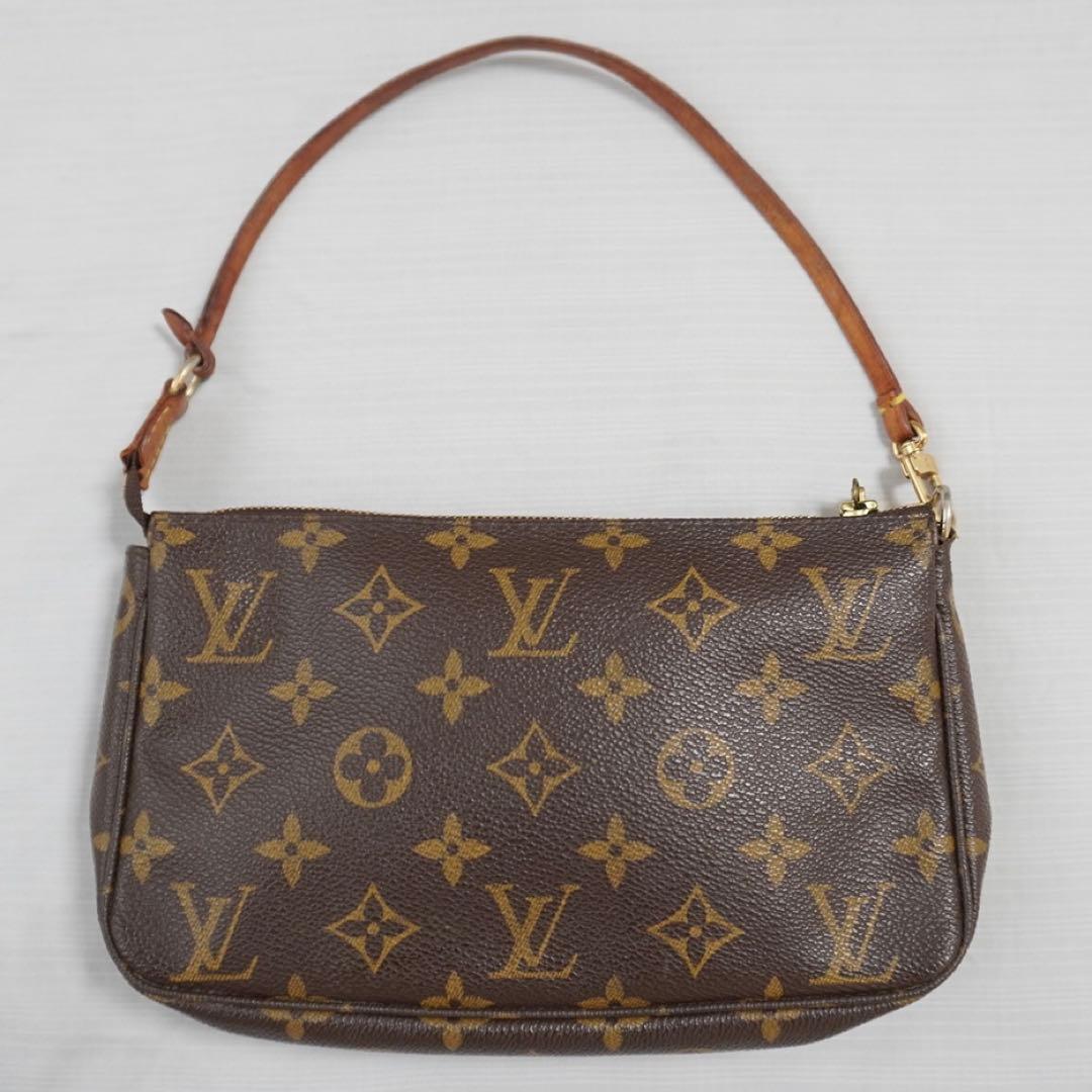 Louis Vuitton ルイヴィトン モノグラム ポーチ　アクセソワール