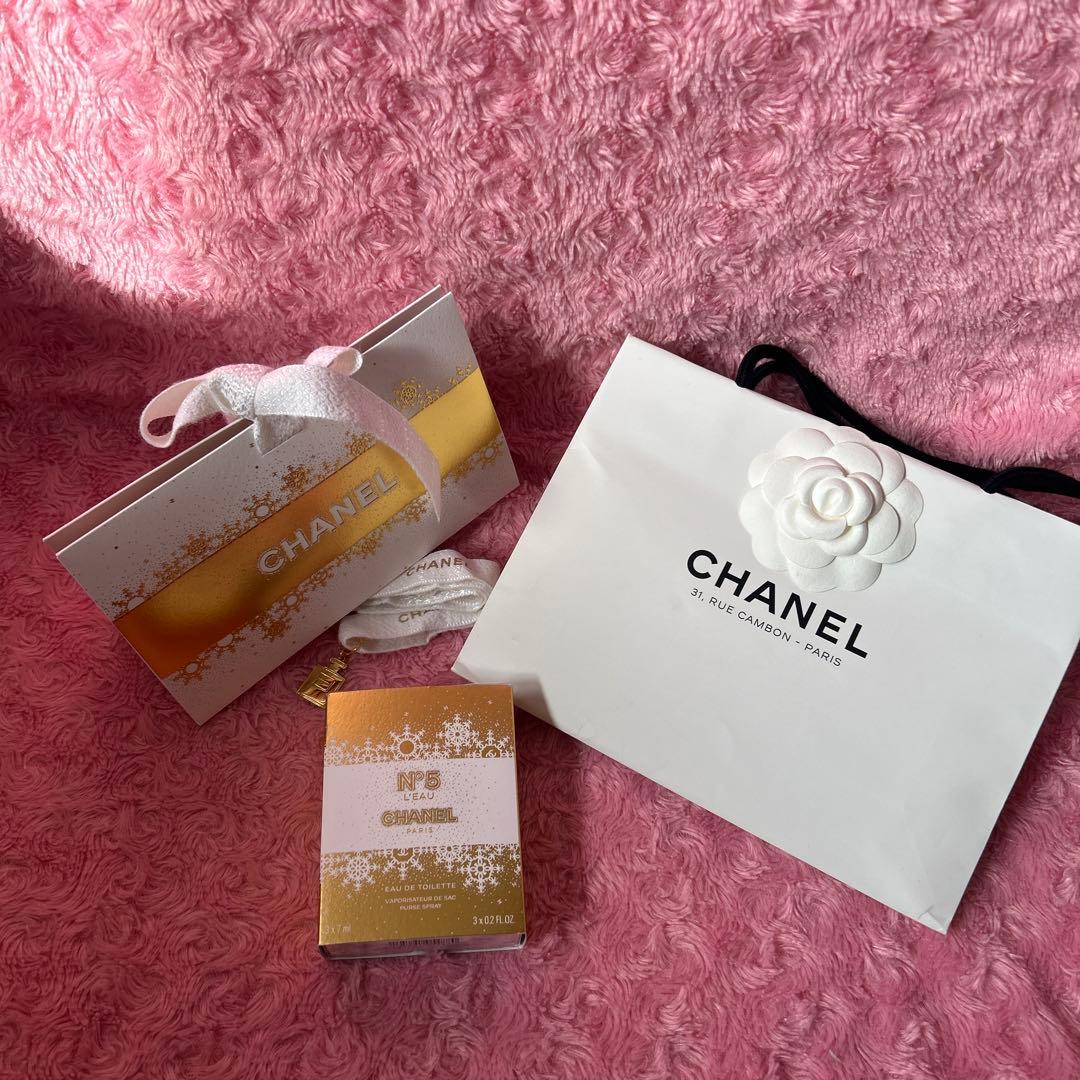 シャネル N°5 オードゥ トワレット パーススプレイ 白 ホリデーパリ本店限定
