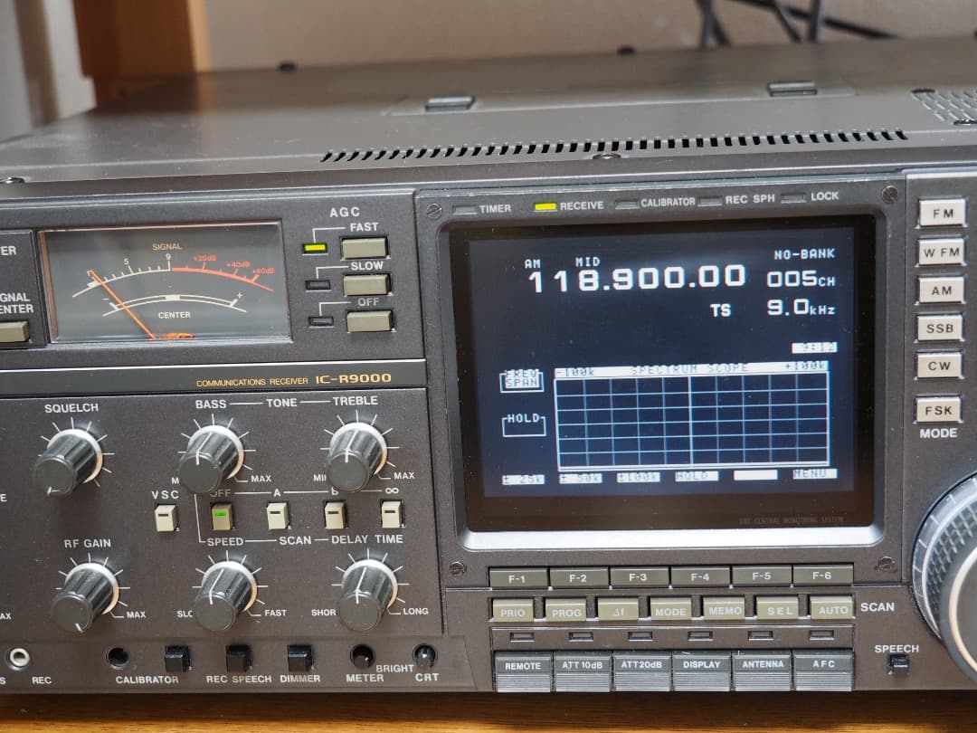 ■ICOMアイコム IC-R9000 LCD 広帯域受信機