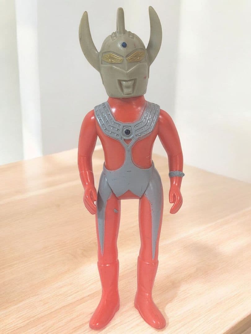 ウルトラマンタロウ（約16㌢）ミドルサイズ　ブルマァク　当時物