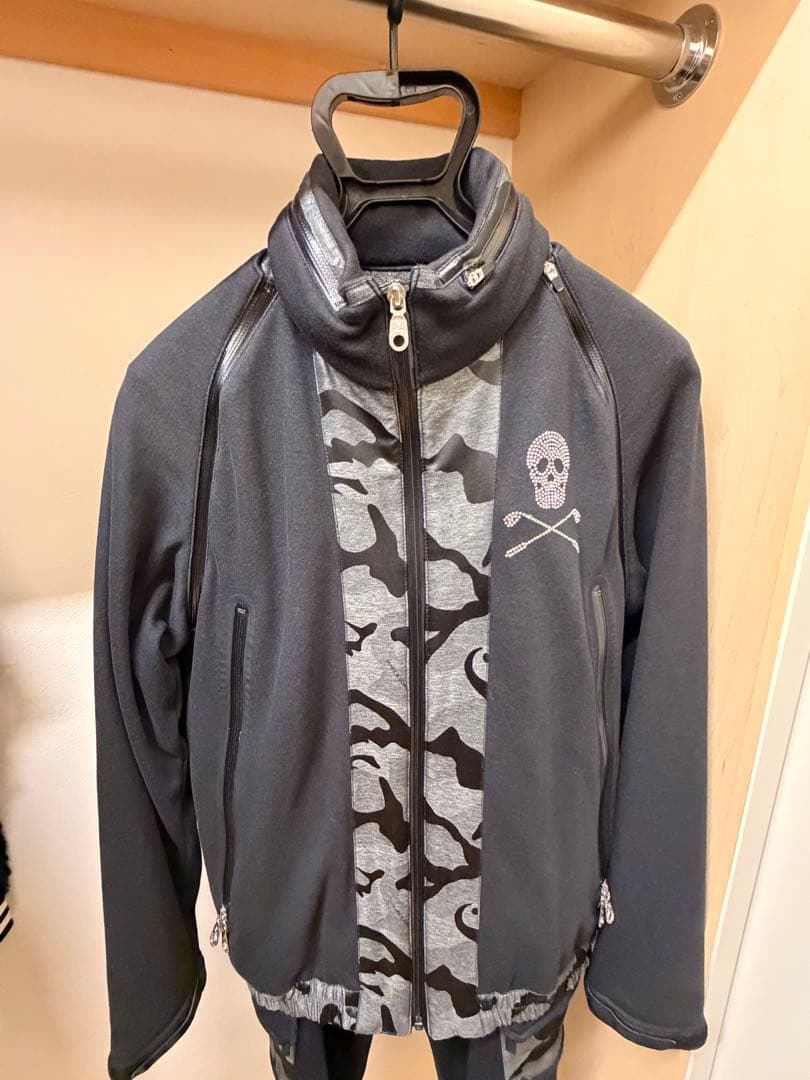 マークアンドロナ　ジャージセットアップ