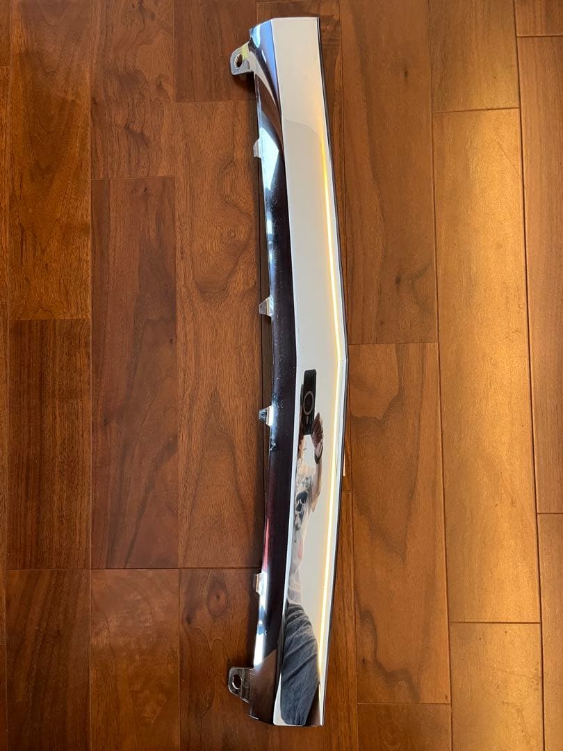 ベンツCクラスW205前期AMG純正フロントメッキモールセット