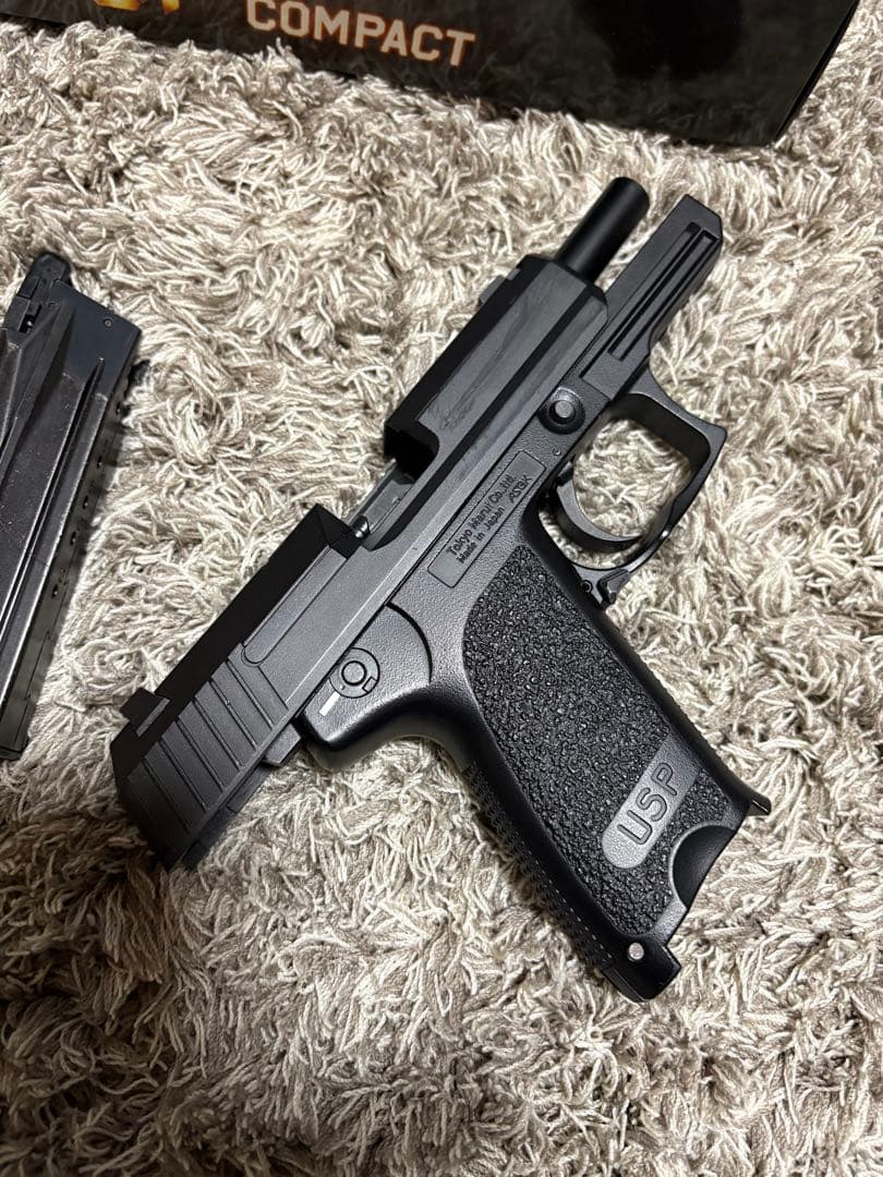 東京マルイ　ガスガン　USPコンパクト