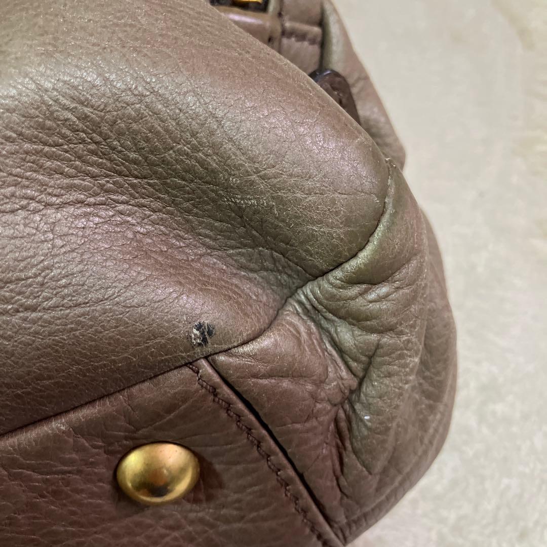 ミュウミュウ　ハンドバッグ