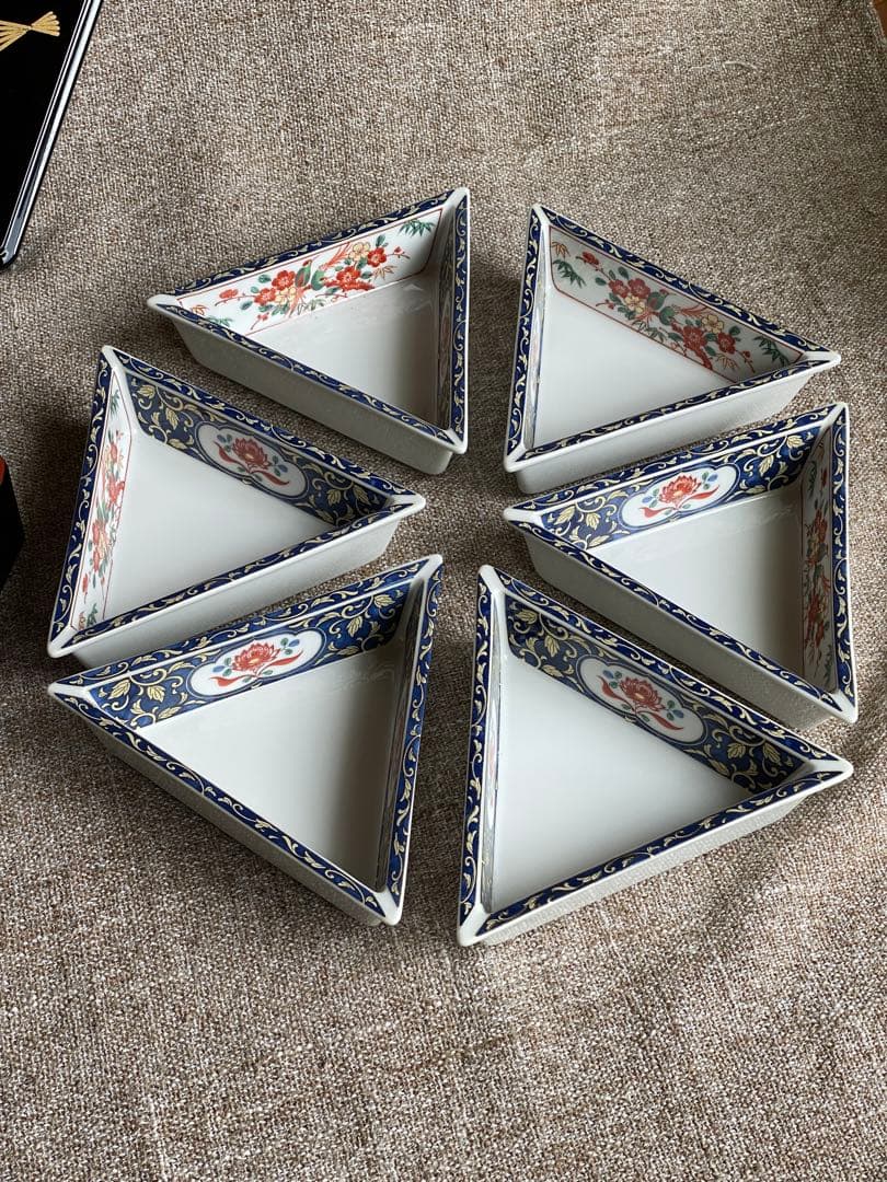 六角形扇子模様の漆器重箱