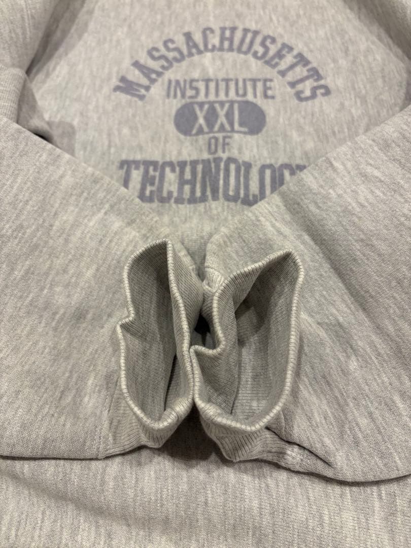 美品！激レア　チャンピオンリバースウィーブ グレー　染み込み5段カレッジロゴ