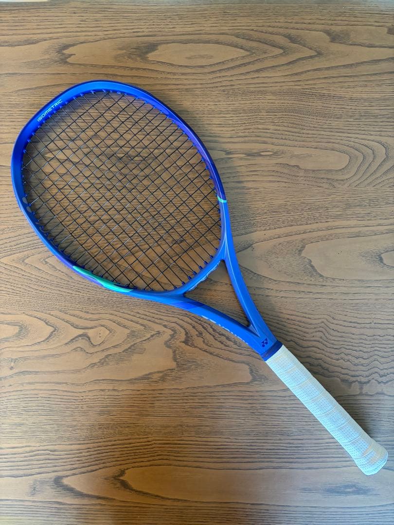 YONEX EZONE 100 TOUR テニスラケット グリップG2