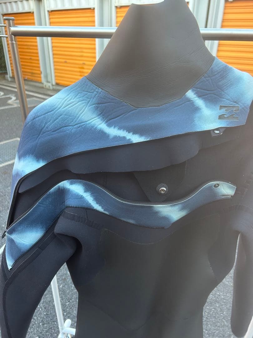 ビラボンセミドライウェットスーツ裏起毛頂き