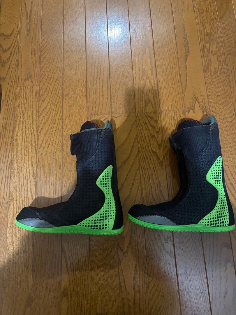 送料無料　BURTON (バートン) ION（アイオン）　27.0cm