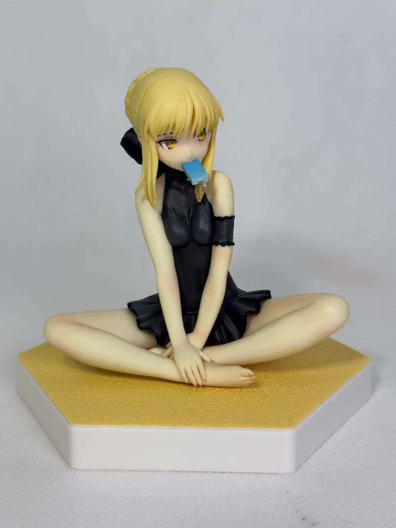 Fateセイバー 水着フィギュアセット