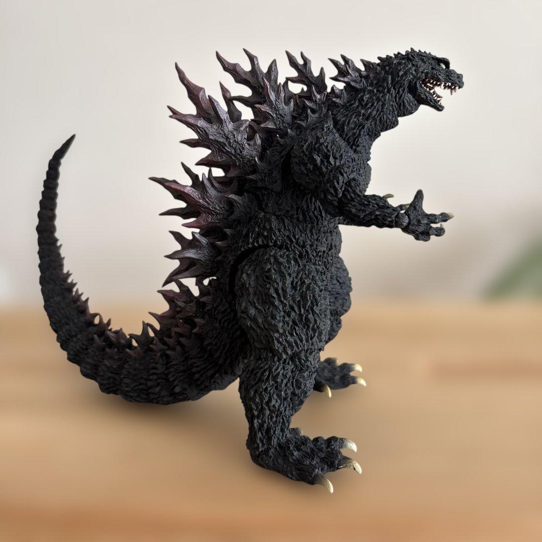 転*）様 バンダイ　ゴジラ