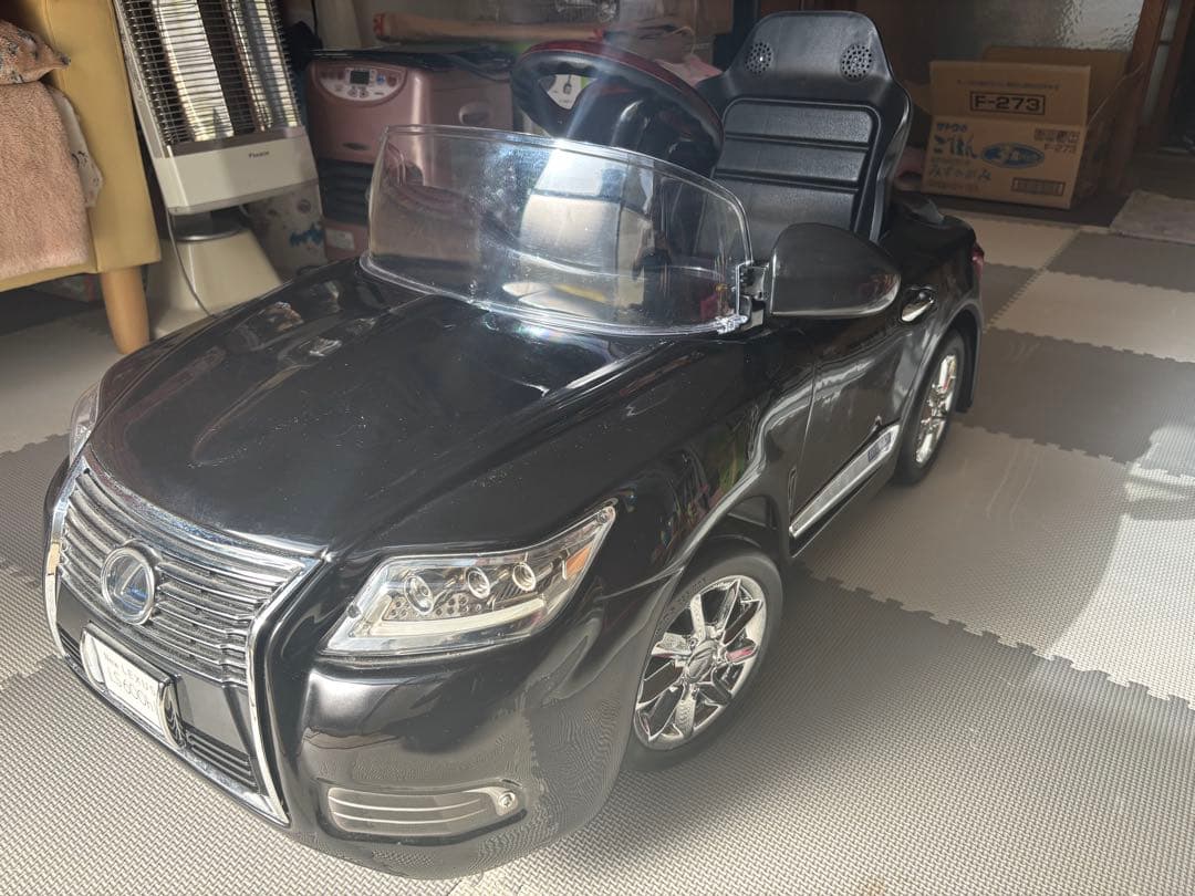 レクサス　LS600hl 乗用電動ペダルカー