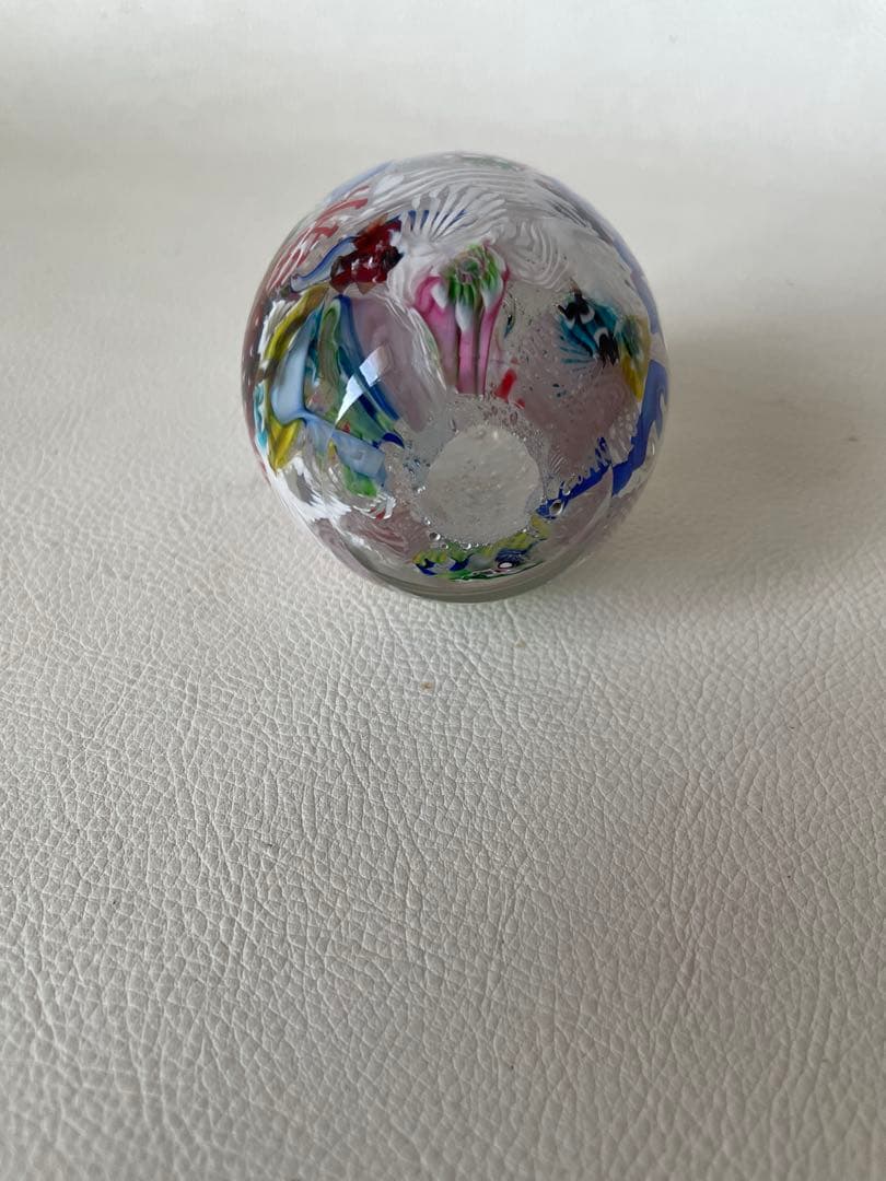 ベネチアンガラス エッグ型 ペーパーウエイト 文鎮 ラッティチーノ模様 ツイスト