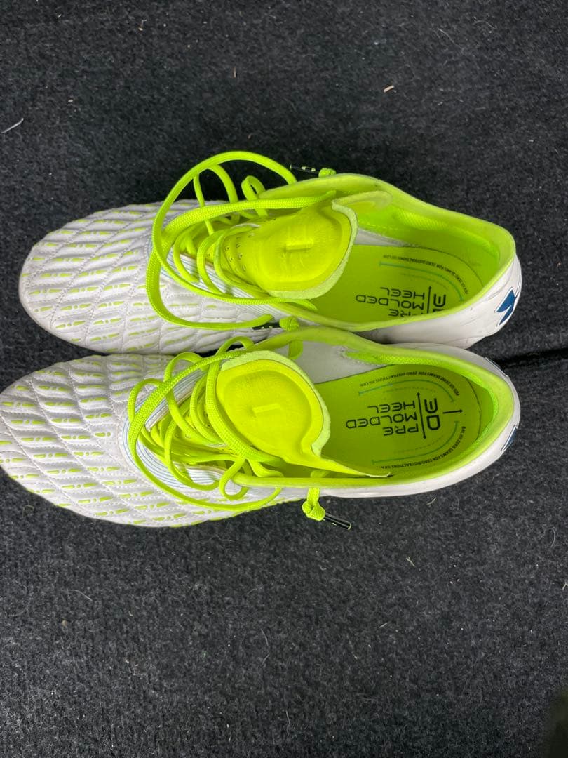 3D プロテクト ヒール サッカーシューズ