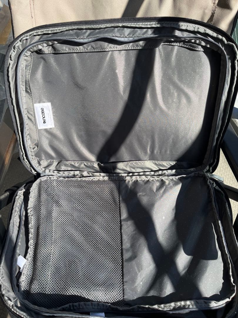 Incase A.R.C. Travel Pack ブラック