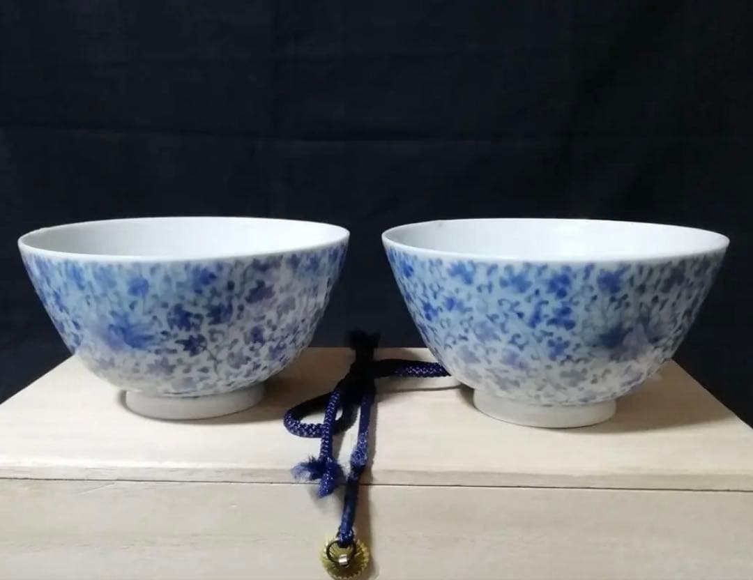 【お値引き】骨董　古伊万里　花唐草紋染付　飯碗１双