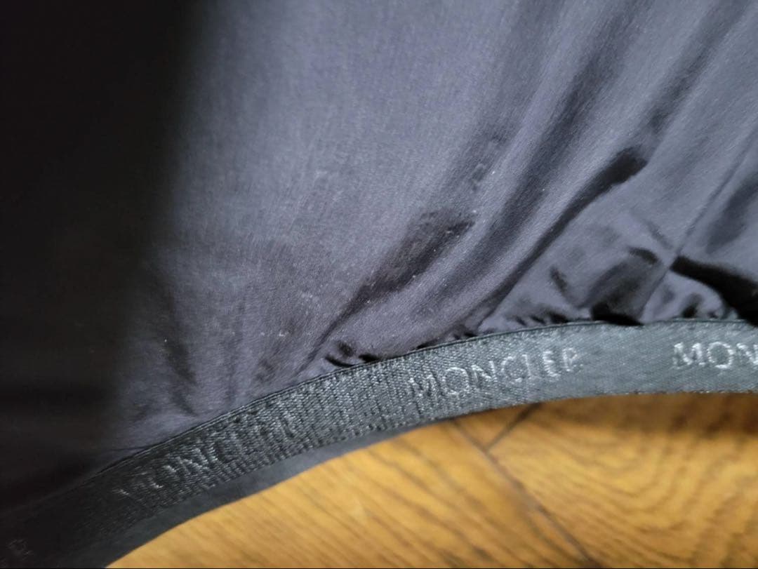 M*R様 モンクレール ダウンベスト