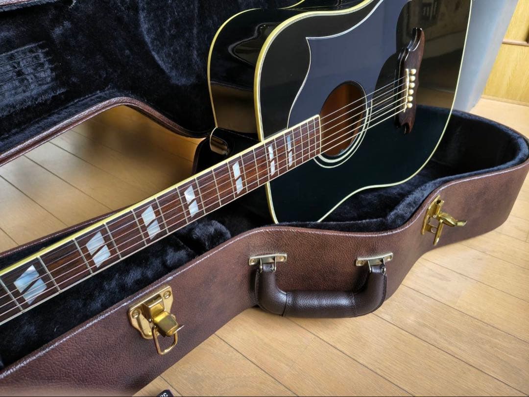 Gibson Elvis Dove Special Edition 2009年製