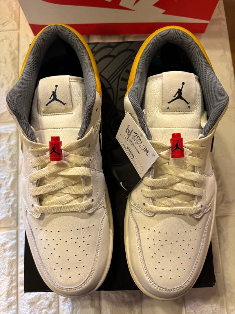 Nike Air Jordan 1 Low ホワイト/イエロー/グレー/ネイビー
