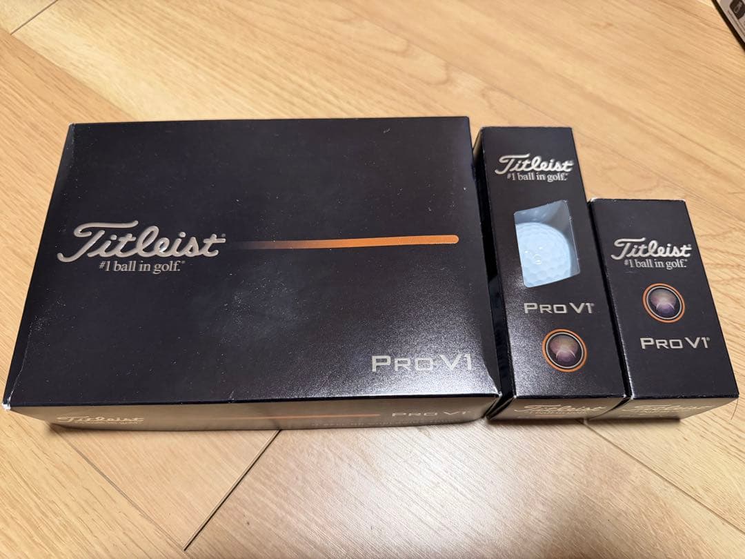 Titleist Pro V1 ゴルフボール 1ダース + 5個 = 17個
