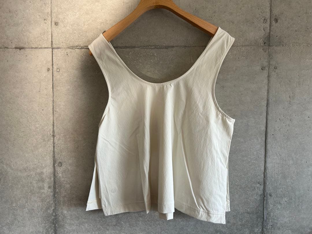 lululemon ストレッチタンクトップ ホワイト　新品未使用