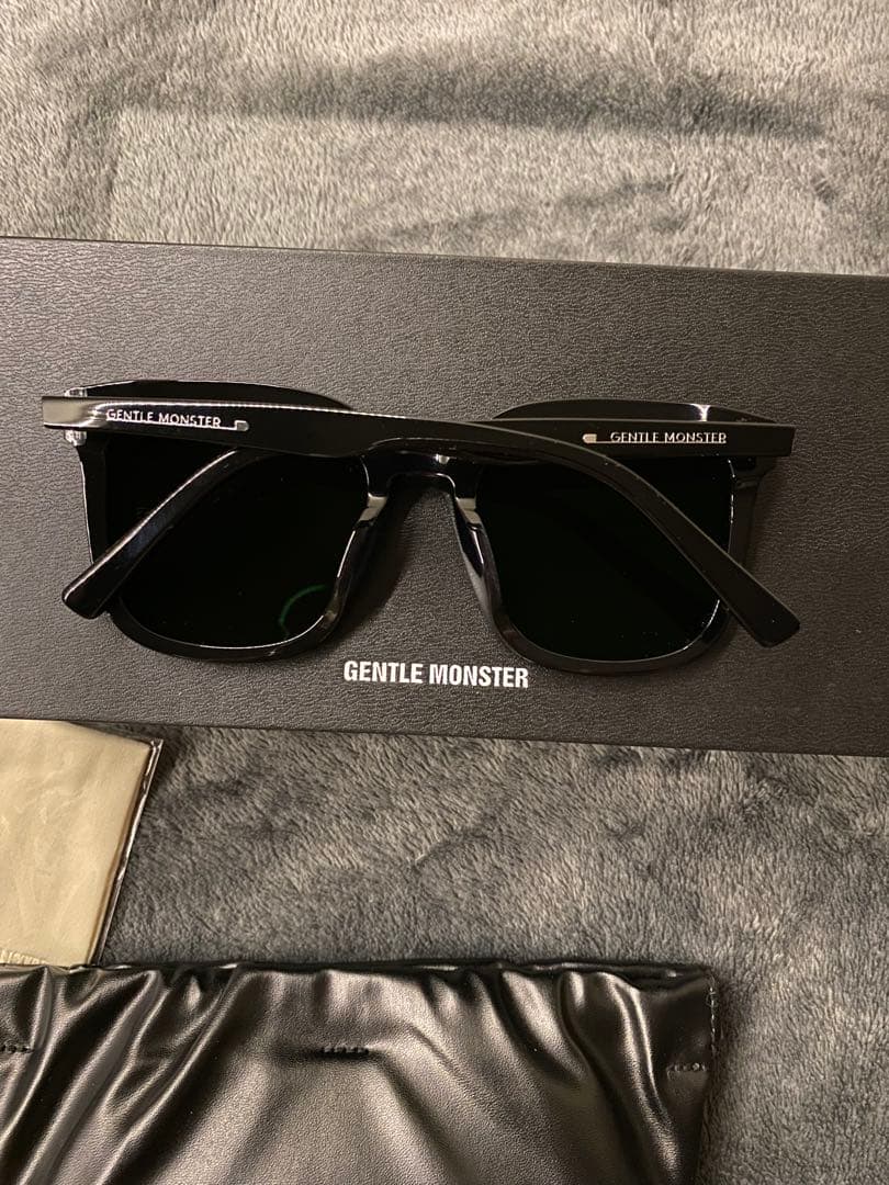 GENTLE MONSTER サングラス ブラック FRIDA