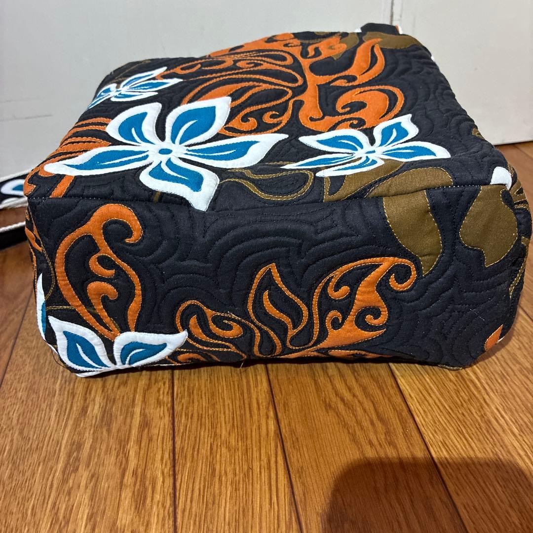 超メルカリ市特別価格☆ハワイアン　ミシンキルト　2ウェイバッグ