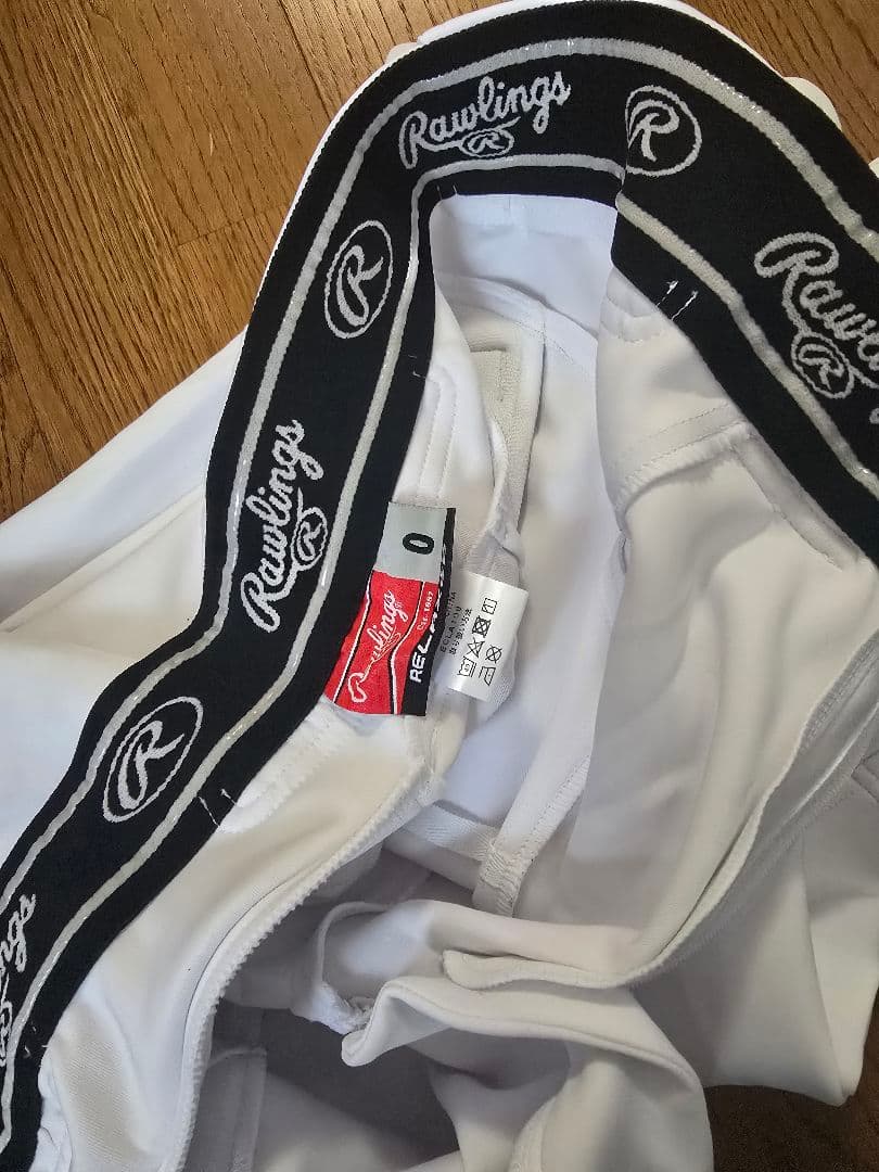 【期間限定値下げ】野球セット（グローブ・バット・ユニフォーム等）