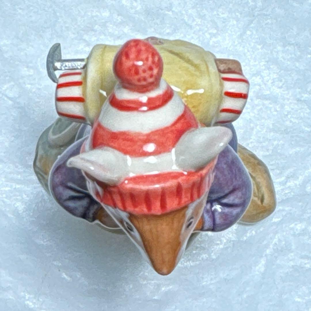 ブランブリーヘッジ フィギュア DBH 56 ウィルフレッド ハイヒルズ 登山