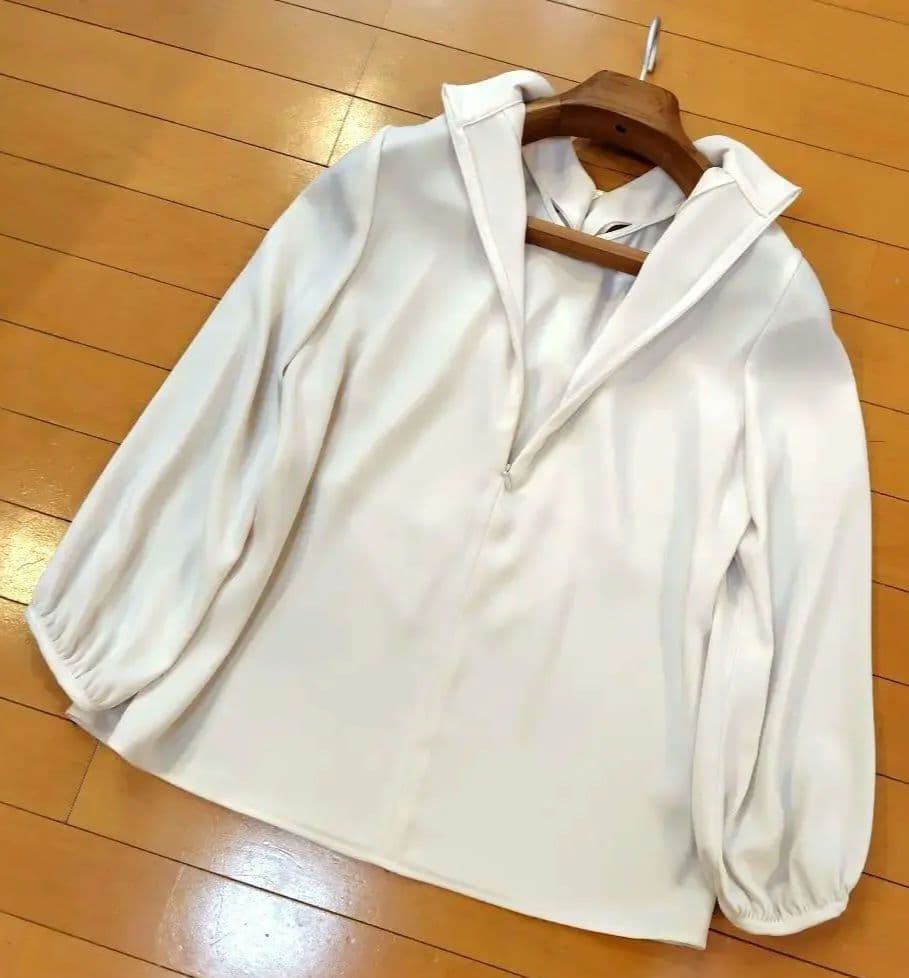 専用レリアン 近年モデル とろみパールボウタイブラウス 11L