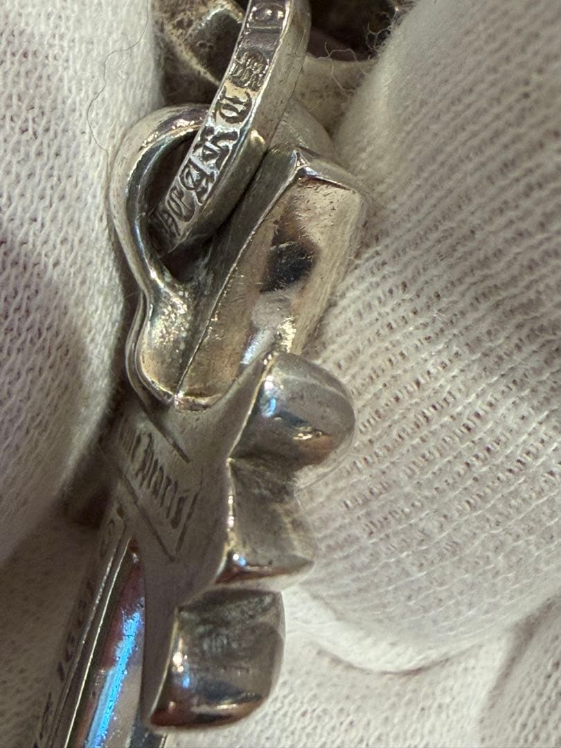 プロフィール必須！こぎクロムハーツCHスモールクロスwith ベイル