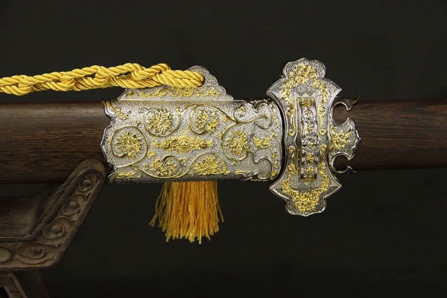 二色の唐剣 古兵器   武具　刀装具　日本刀　模造刀   居合刀