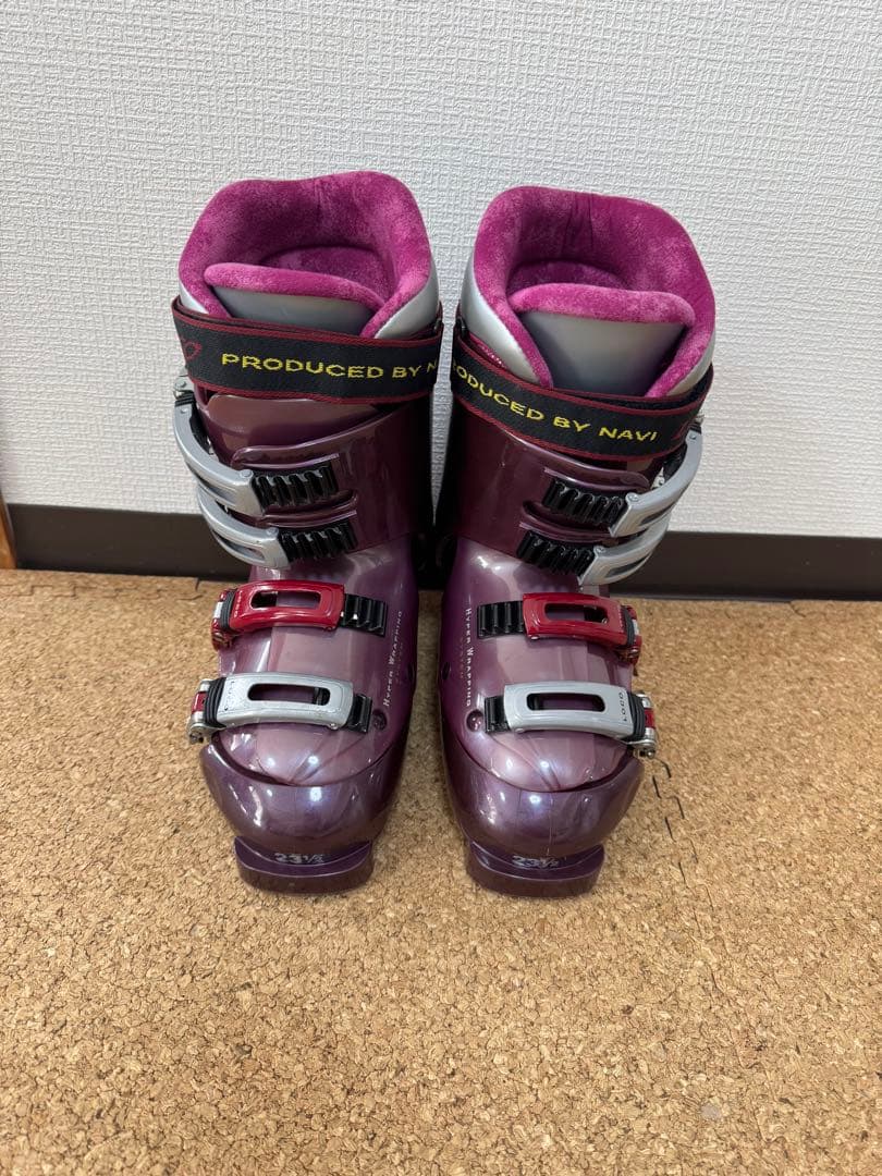 【美品】LOCO 女性用スキーブーツ 23.5cm |高性能×おしゃれ |希少品