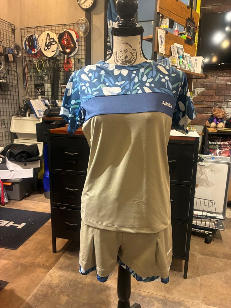 最終値下げ　Admiral 上下セットテニスウェア Lサイズ BEG