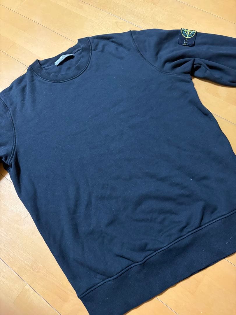 STONE  ブラック　クルーネック トレーナー