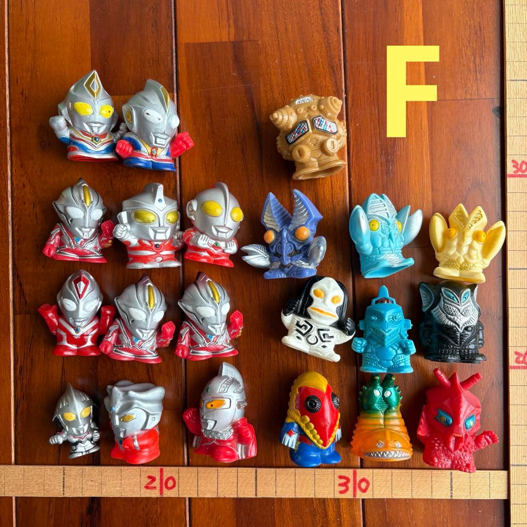 【まとめ売り】【【レトロ】ウルトラマン　怪獣　フィギュア　グッズ　(8-034