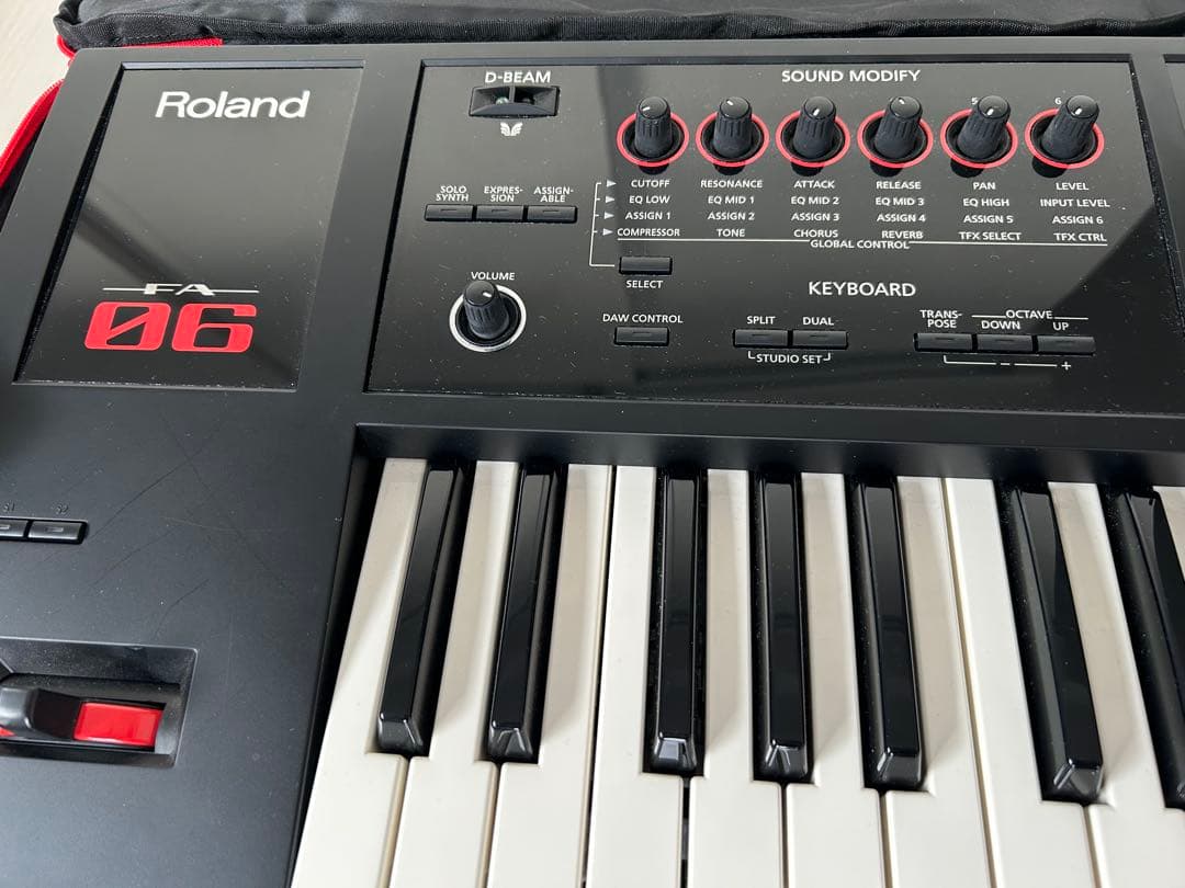 Roland FA-06 シンセサイザー 61鍵