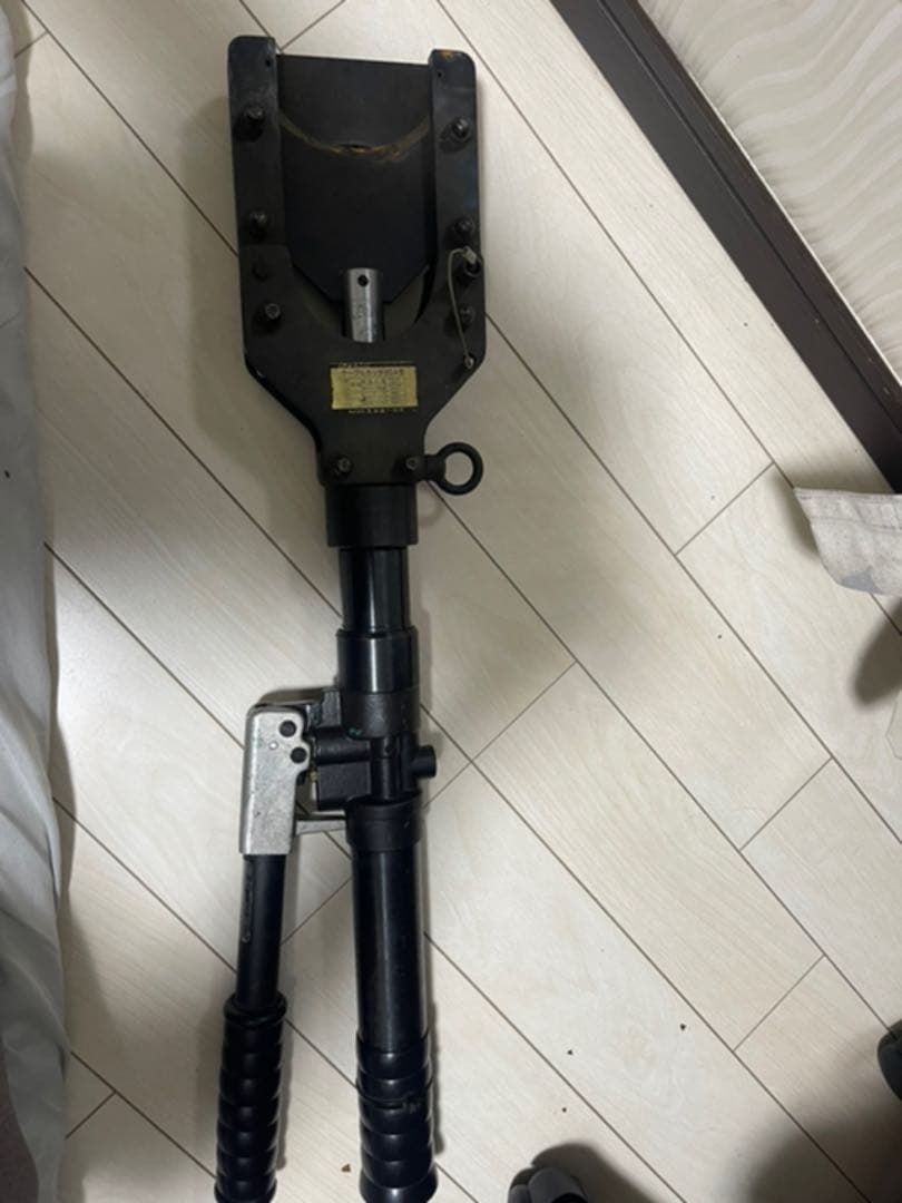 泉精機 油圧式ケーブルカッター85A型