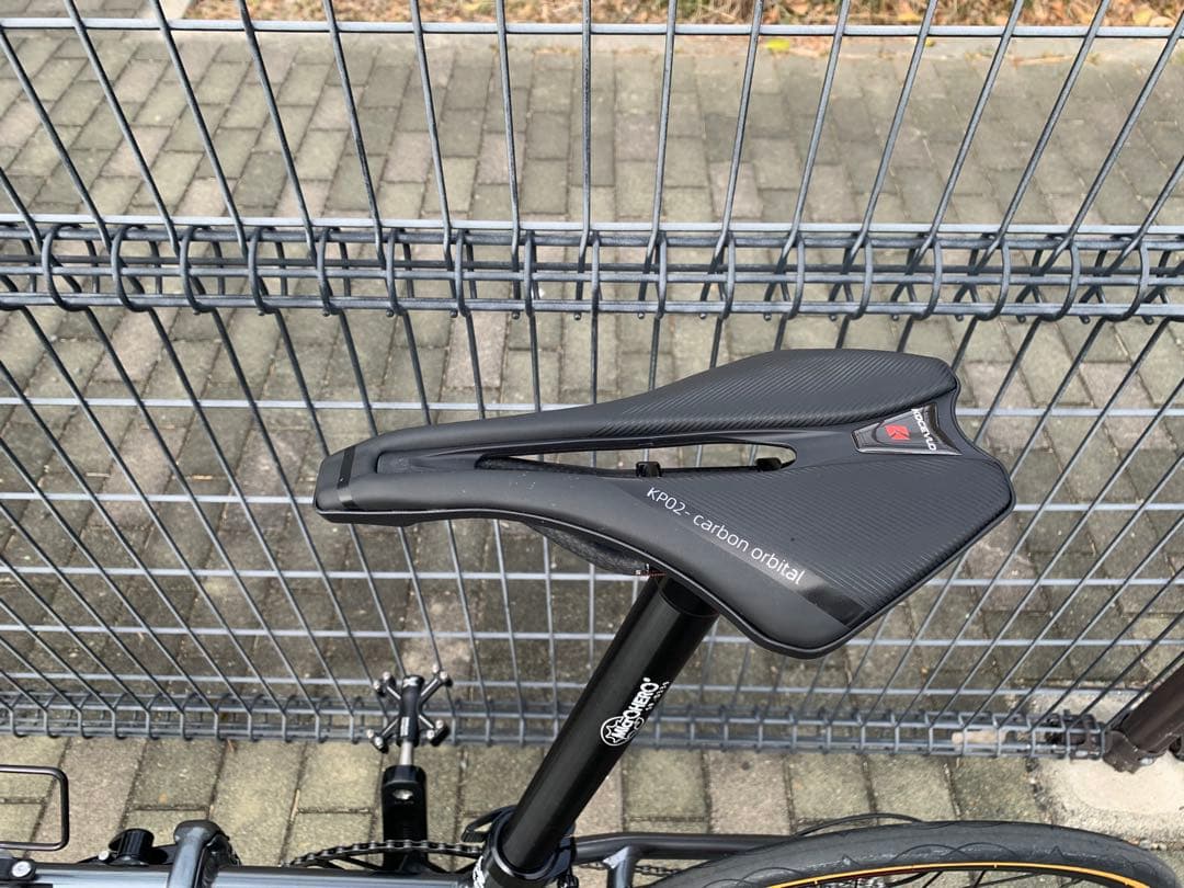 軽量★DAHON Vitesse★フルリメイク★セミ油圧ブレーキ、451ホイール