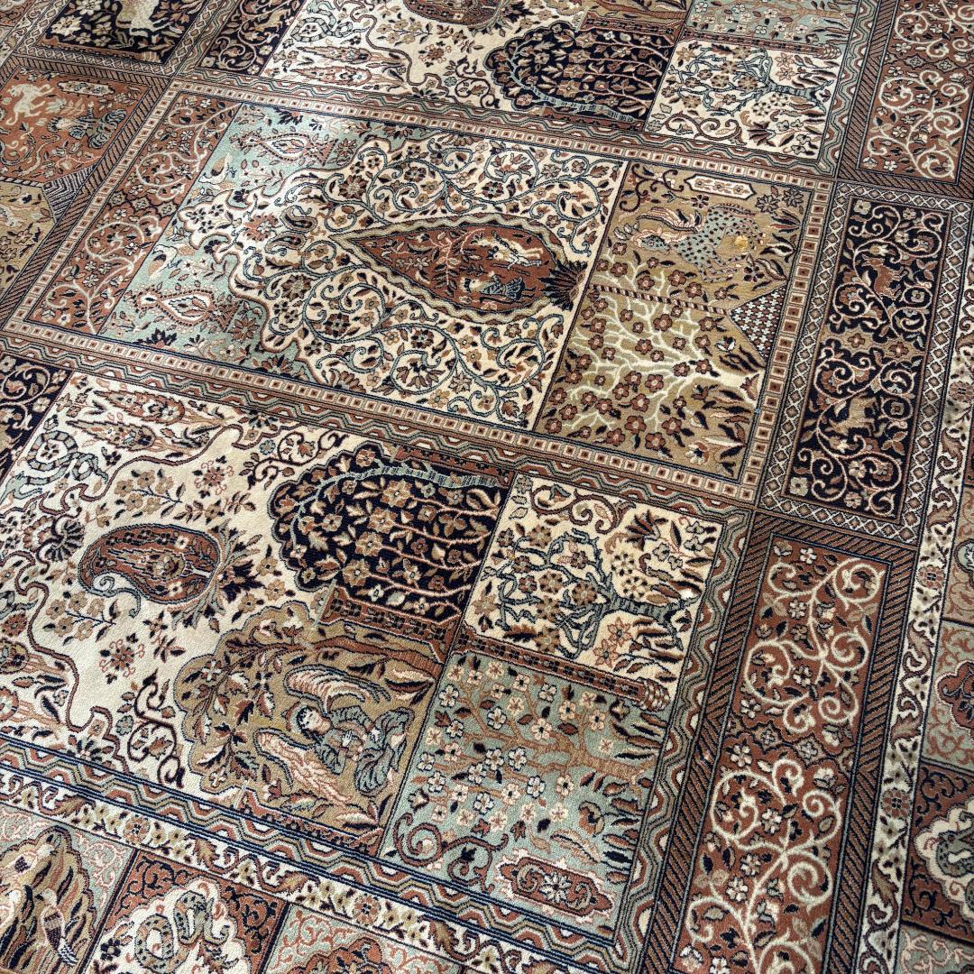 t*6様 ドイツ製　最高級　絨毯　ヴィンテージカーペット　最高級ウール使用　レア