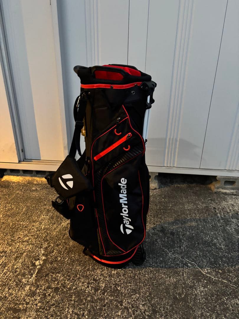 TaylorMade キャディバッグ 黒/赤