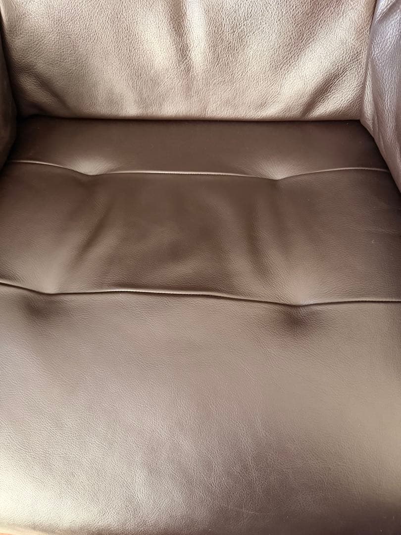 極美品　カリモク　ザ・ファーストMサイズ　本革（リーベル）