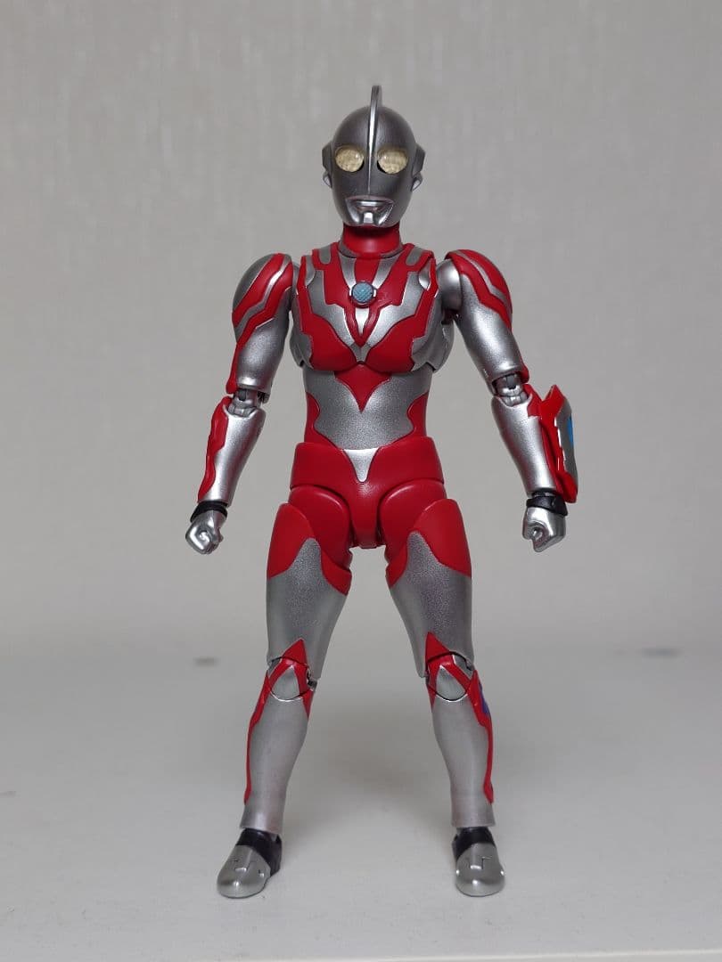 【しー】SHFiguartsウルトラマンリブット&レグロス&カルミラセット