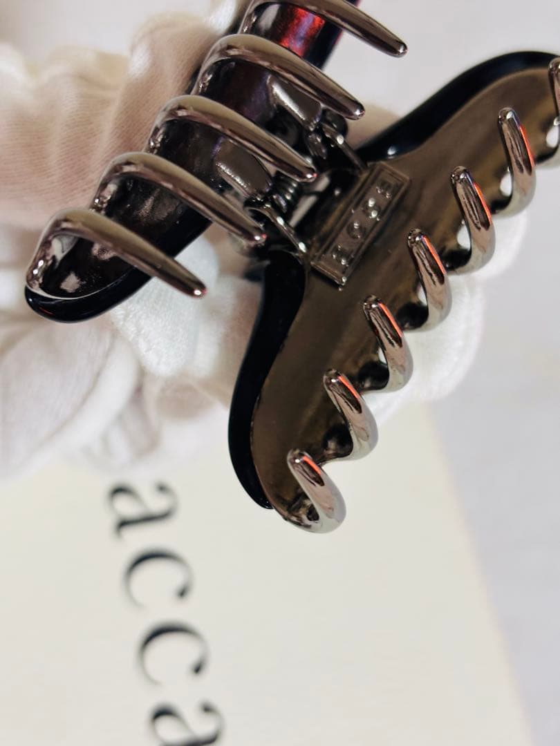 【レア/極美品】アッカaccaクリップ　ピン　チェーン　黒　コラーナ