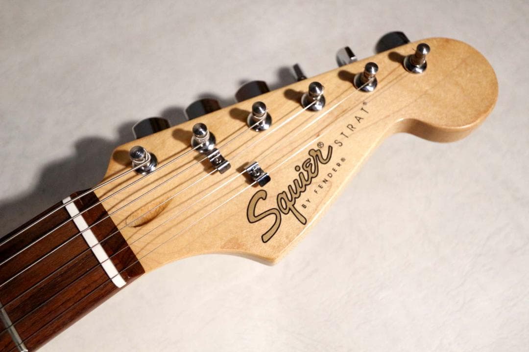 ■スクワイヤー■Squier by Fender■人気のSTRAT■送料込