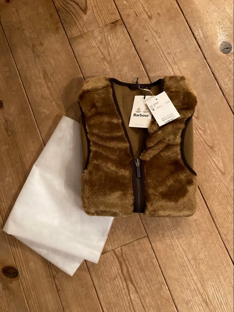 Barbour ファー ライナー ベスト 新品ダグ付き