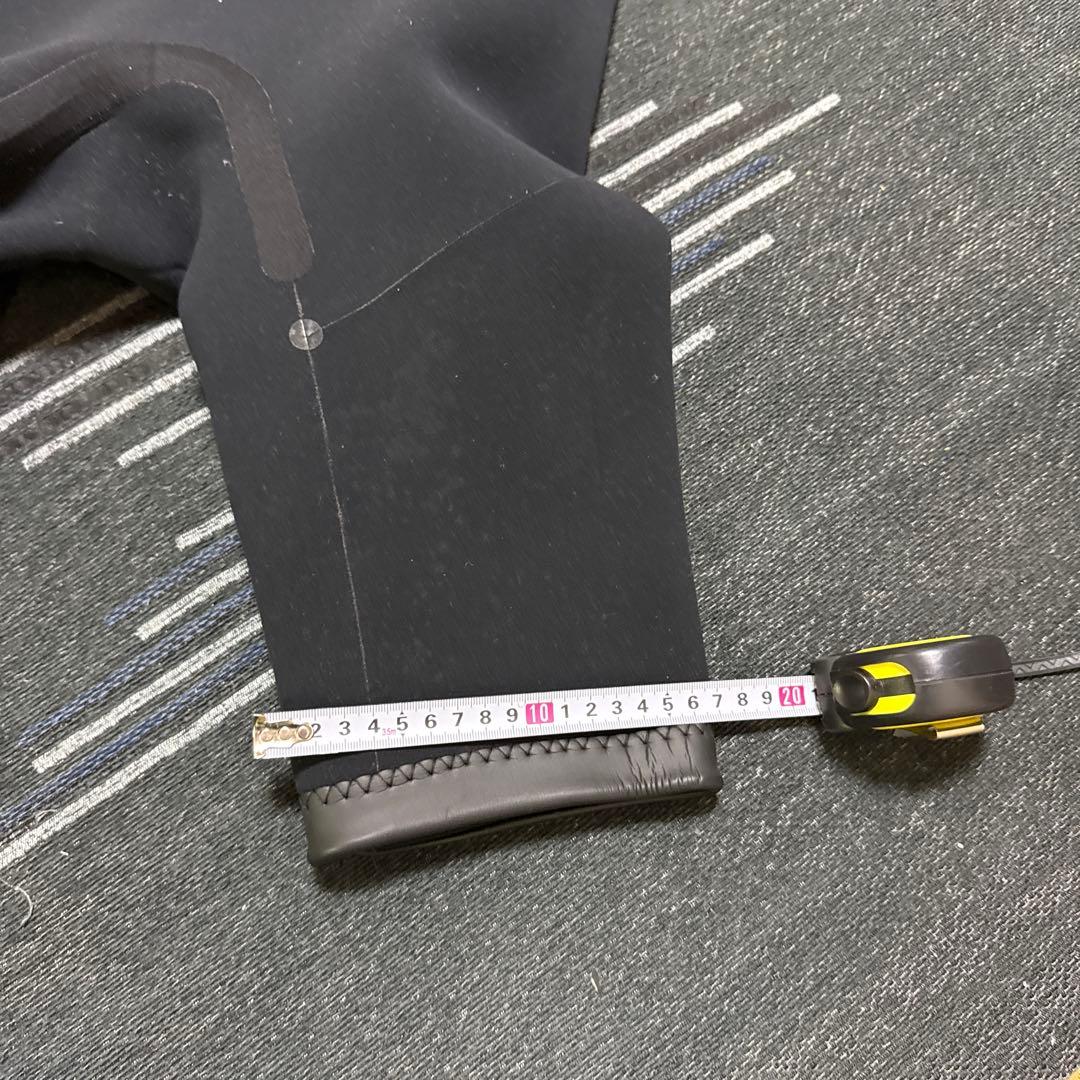 DOVE ウェットスーツ ネイビー＆ブルー 2mm ロンスプ